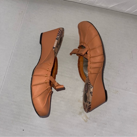 M by Morenatom Butterfly Slip Ons Open Back Sandals Size 6 - Picture 7 of 7